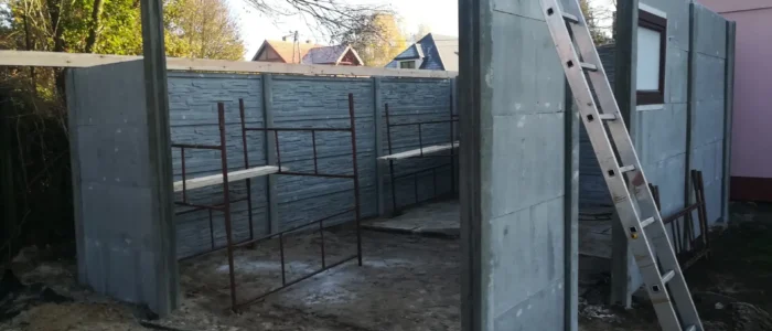 Garaż z płyt betonowych, garaż betonowy, garaż z płyt ogrodzeniowych